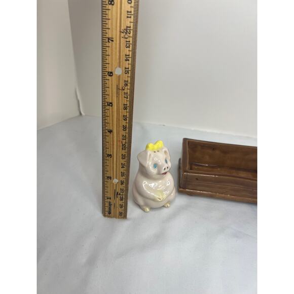 Vintage Ceramic Pigs Salt and Pepper Shakers In Trough - Picture 6 of 9
